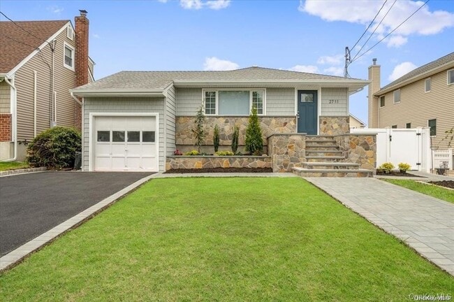 property at 2711 Anthony Ave