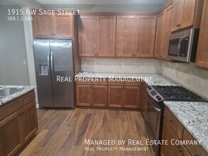 1915 NW Sage St in Camas, WA - Building Photo - Building Photo