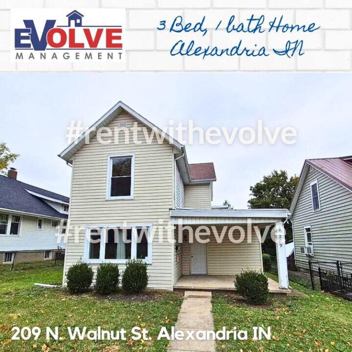 209 N Walnut St in Alexandria, IN - Building Photo