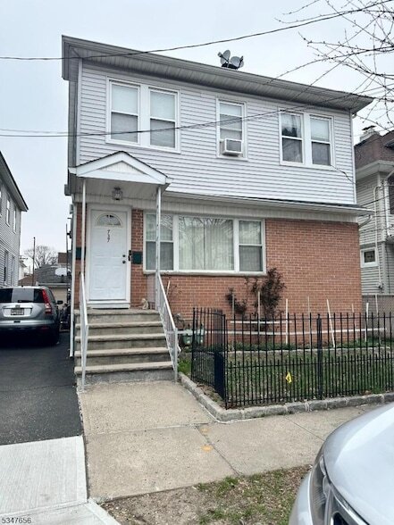 property at 737 Eaton St