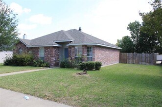 7214 Maplewood Dr in Rowlett, TX - Building Photo - Building Photo