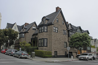 2400 Steiner St in San Francisco, CA - Building Photo - Building Photo