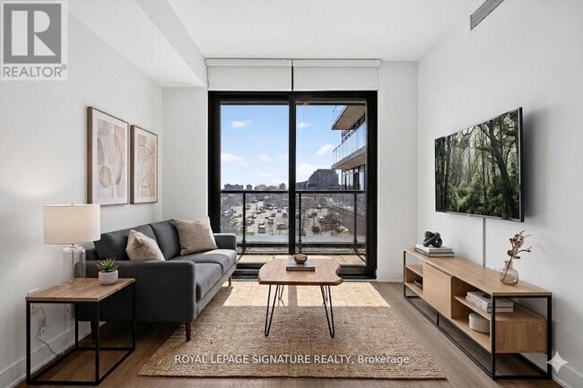 property at 86 Dundas St E