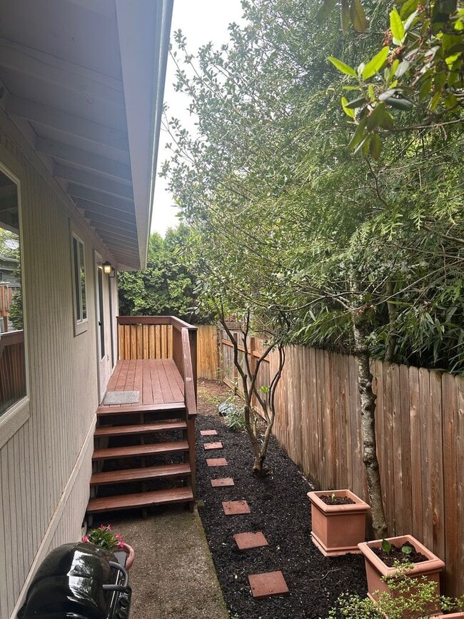 5223 SW 62nd Ave in Portland, OR - Building Photo - Building Photo