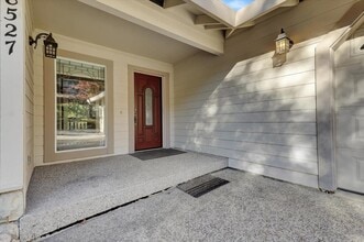 18527 Jayhawk Dr in Penn Valley, CA - Building Photo - Building Photo