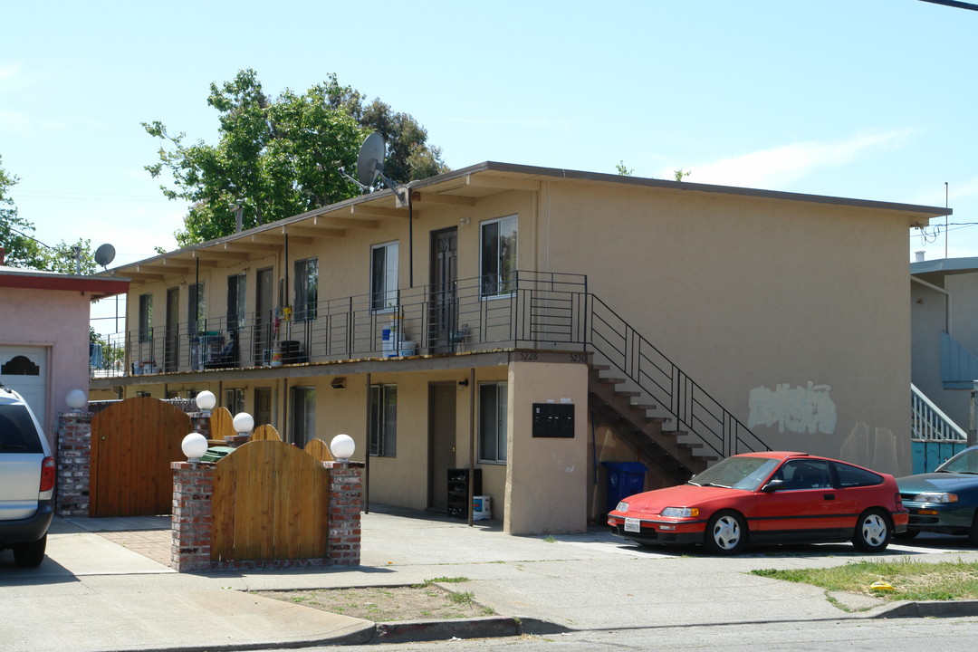 5228-5230 Creely in Richmond, CA - Building Photo