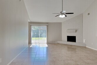 1107 Valley Ranch Dr in Katy, TX - Building Photo - Building Photo