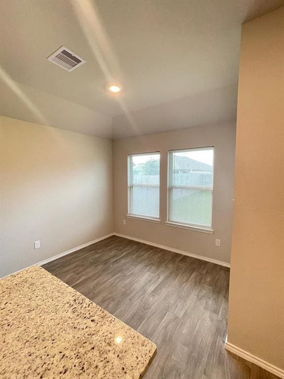 211 Pecos Dr in Huntsville, TX - Foto de edificio - Building Photo