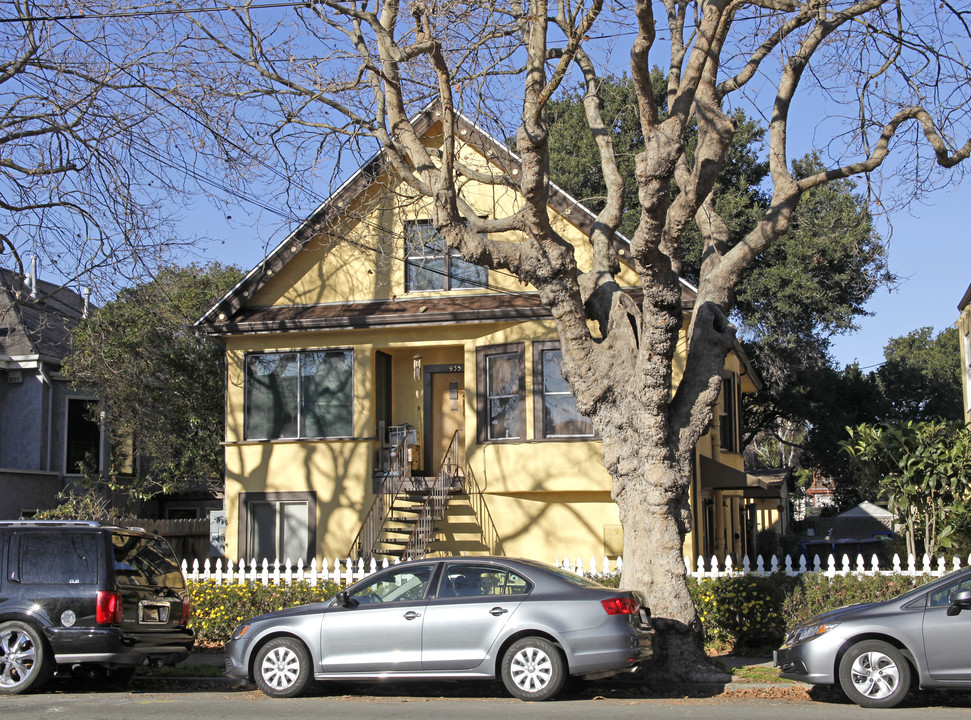 935 Central Ave in Alameda, CA - Building Photo