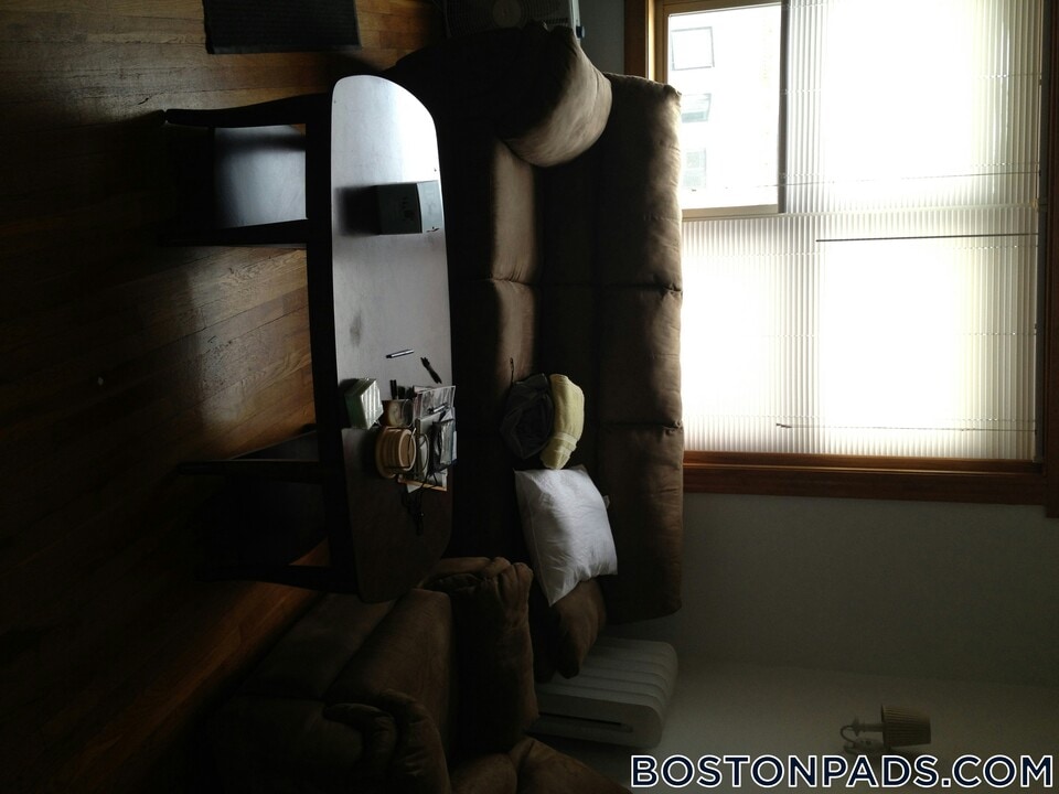 99 Hancock St in Cambridge, MA - Foto de edificio