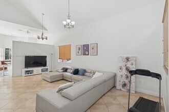 2016 SE 19th St in Homestead, FL - Building Photo - Building Photo