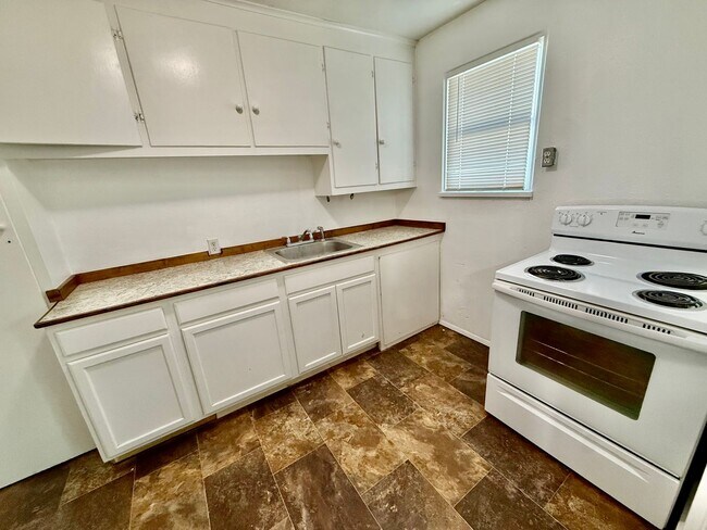 23 Basin St SW in Ephrata, WA - Building Photo - Building Photo