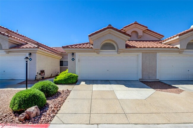 property at 7821 Gable Ln