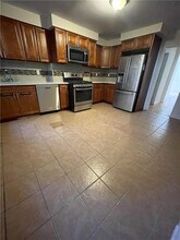 837 Greene Ave in Brooklyn, NY - Foto de edificio - Building Photo