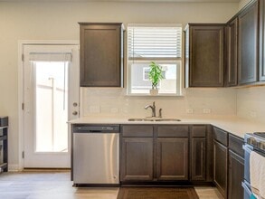 7700 Dylan Dr in Austin, TX - Building Photo - Building Photo