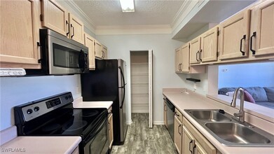 11540 Villa Grand, Unit 1216 in Ft. Myers, FL - Building Photo - Building Photo