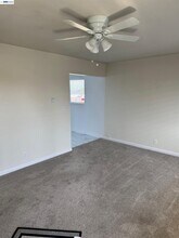 416 Grove Way in Hayward, CA - Building Photo - Building Photo