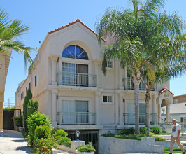 3712 S Bentley Ave in Los Angeles, CA - Foto de edificio - Building Photo