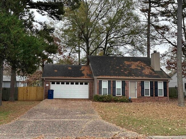 property at 9 Oak Forest Dr