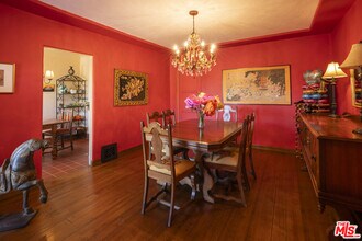 2005 Holmby Ave in Los Angeles, CA - Building Photo - Building Photo