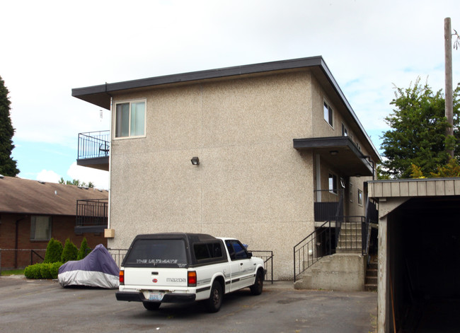 Crown Hill Apartments in Seattle, WA - Foto de edificio - Building Photo