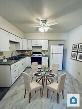 33 University Dr in Colorado Springs, CO - Foto de edificio - Building Photo