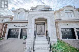 212 Ronald Guscott St in Oshawa, ON - Building Photo