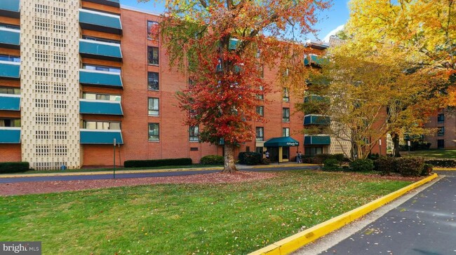 property at 6141 Leesburg Pike