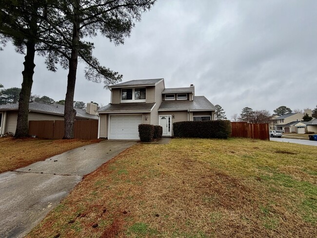 845 Crashaw St in Virginia Beach, VA - Building Photo - Building Photo