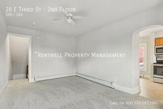 28 E 3rd St in Pottstown, PA - Building Photo - Building Photo
