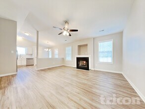 5877 Culloden Ct in Concord, NC - Foto de edificio - Building Photo