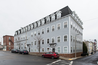 346-352 W 3rd St in Boston, MA - Building Photo - Building Photo