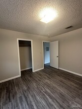 6802 Tiki Ln in Pensacola, FL - Building Photo - Building Photo