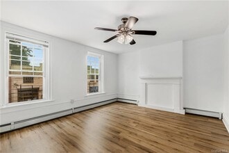 177 Liberty St, Unit 2 in Newburgh, NY - Foto de edificio - Building Photo