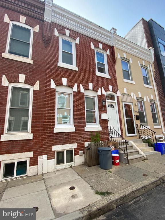property at 1440 N Dover St