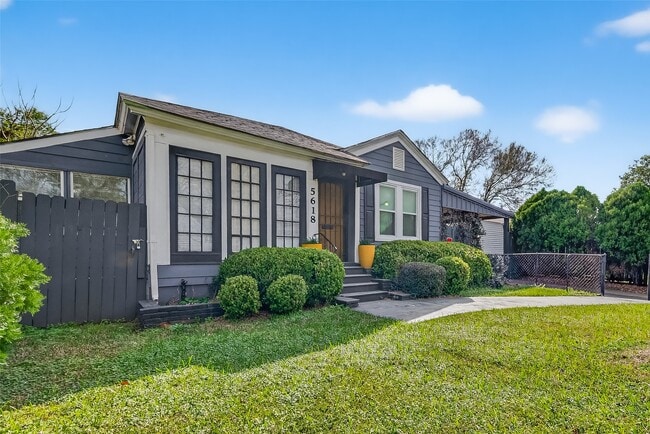 5618 Belmark St in Houston, TX - Building Photo - Building Photo