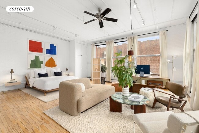 132 Wooster St in New York, NY - Building Photo - Building Photo