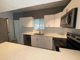 1197 Colonial Palms Way in West Palm Beach, FL - Building Photo