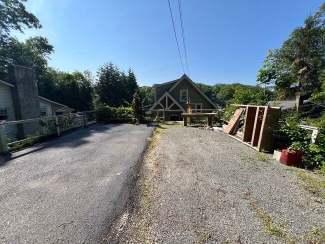 property at 7 Lakeview Trail