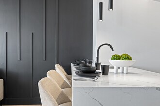 Cosmo440 Luxury Apartments in Newark, NJ - Foto de edificio - Building Photo