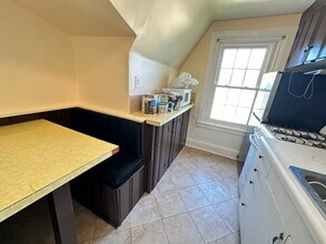 921 Woodland Ave, Unit 3 in Sharon Hill, PA - Building Photo - Building Photo