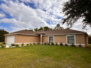 1800 Coral Point Dr in Cape Coral, FL - Building Photo - Building Photo