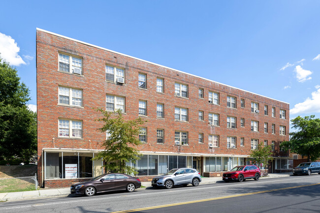 6228 N Dakota Ave NW in Washington, DC - Building Photo - Primary Photo