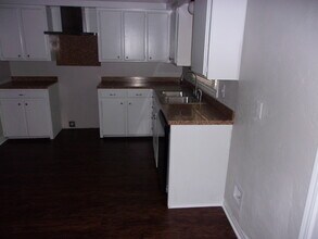 2000 Lanesboro Dr in The Village, OK - Building Photo - Building Photo