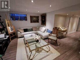 39 Shamokin Dr in Toronto, ON - Building Photo