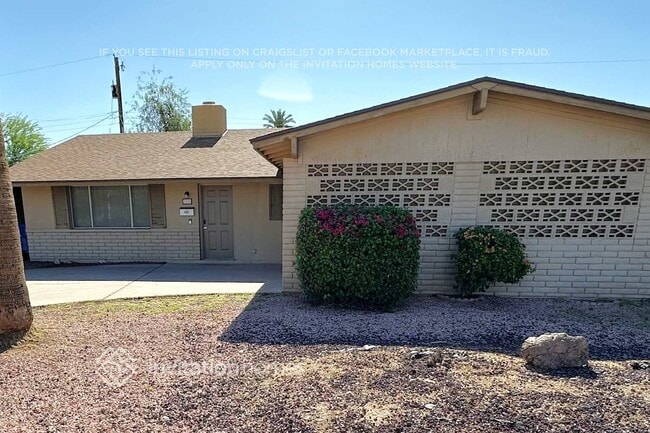 property at 3225 S Albert Ave
