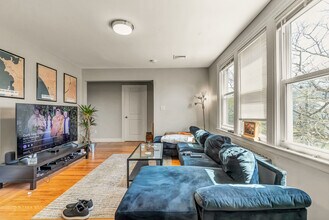 4 Sheldon Terrace, Unit 3 in New Haven, CT - Foto de edificio - Building Photo