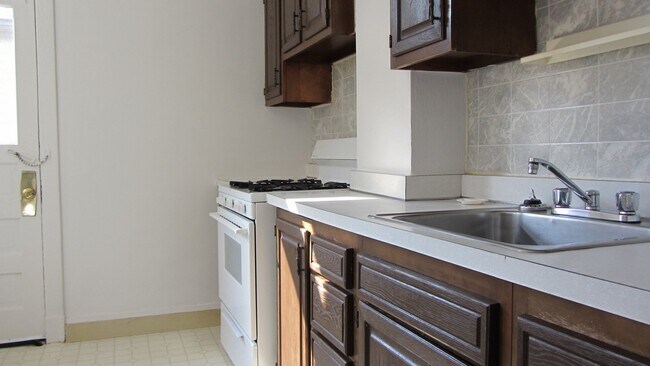 1845 Chislett St in Pittsburgh, PA - Building Photo - Building Photo