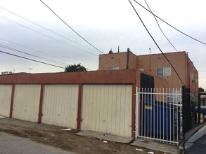 1152 W 88th St in Los Angeles, CA - Building Photo - Building Photo