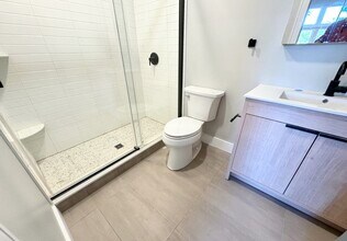 16 Baker Ct, Unit #2 in Boston, MA - Building Photo - Building Photo